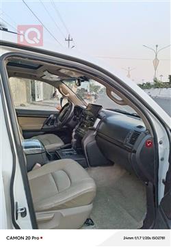 تويوتا لاندكروزر